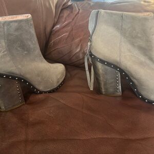 Jeffrey Campbell Handmade Havana Last Taupe Studded Heeled Leather Top Boots